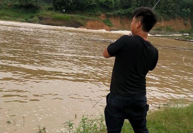 河里大雨过后钓深还是浅_钓鱼暴雨河里过后好钓吗_暴雨过后河里好钓鱼吗